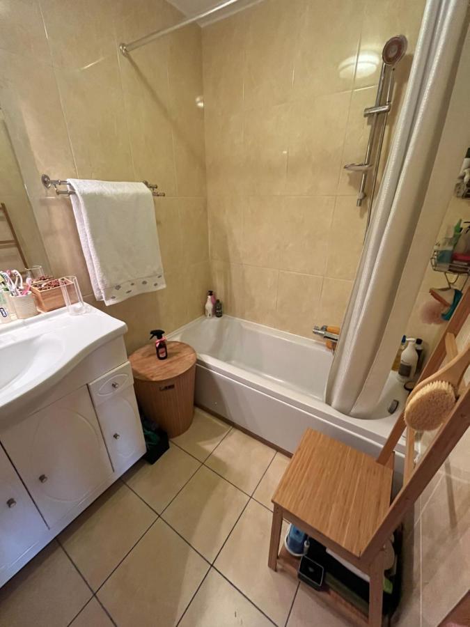 Chambre Privee Avec Terrasse Au Port De نيس المظهر الخارجي الصورة